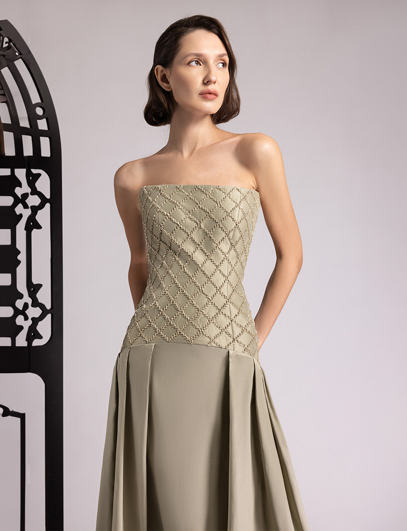 Look 4 - Image 2